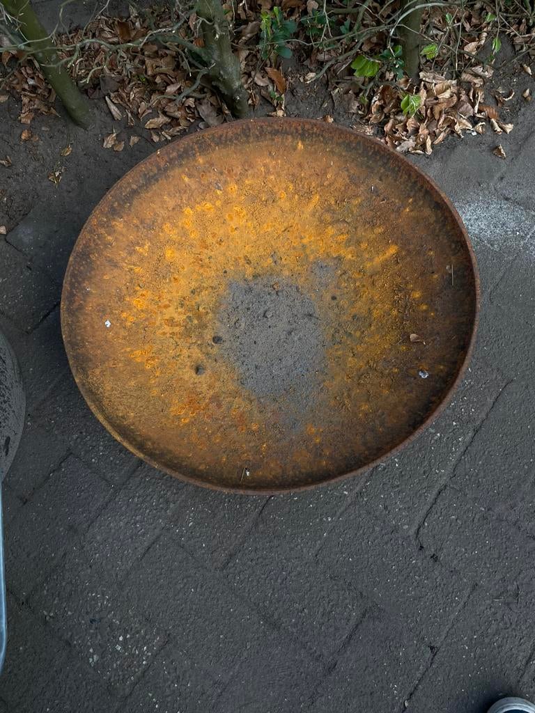 Vogeldrinkschaal/Vuurschaal, Ophalen, Zo goed als nieuw