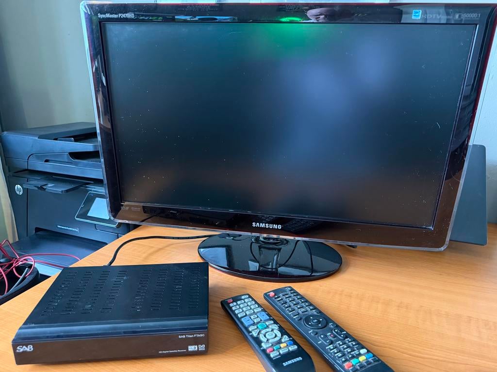 Complete satelliet set voor camper/caravan (TV + ontvanger), Gebruikt, 50 Hz, Ophalen of Verzenden, Samsung