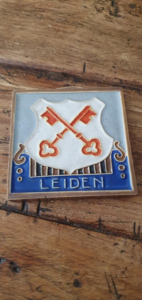 Cloisonne tegel Leiden Westraven Utrecht, Antiek en Kunst, Antiek | Wandborden en Tegels, Ophalen of Verzenden