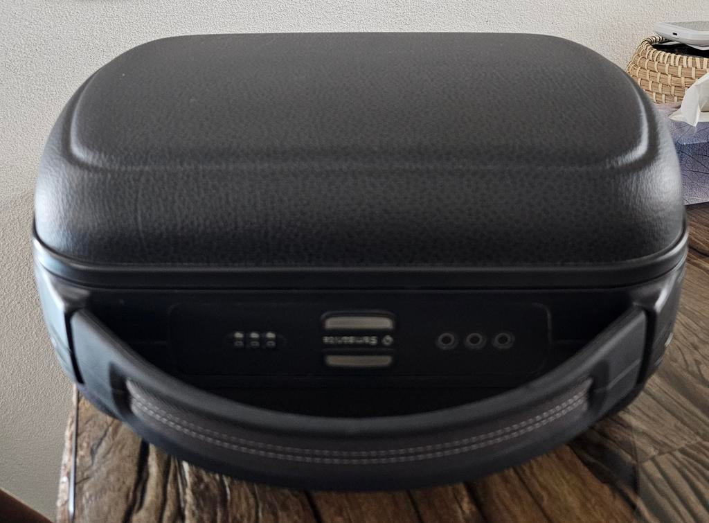 Samsonite Facet "Beauty Case", Ophalen, Zo goed als nieuw, Zwart, Gehele gezicht