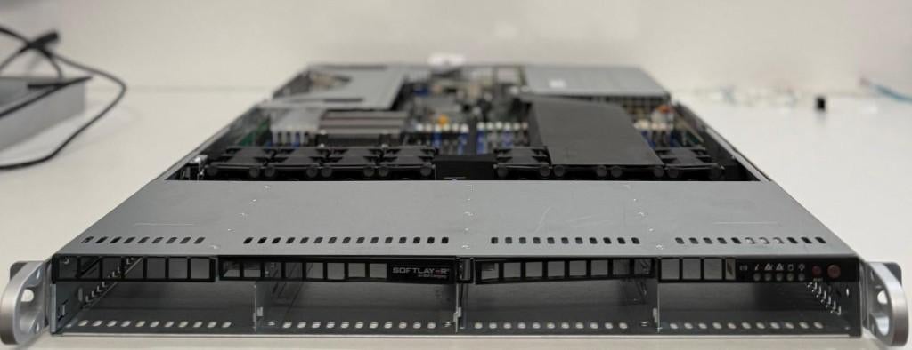 Supermicro CSE-819U X10DRW-i –Xeon E5-2609 32GB RAM 750W PSU, Computers en Software, Servers, 2 tot 3 Ghz, 32 GB, Hot swappable onderdelen