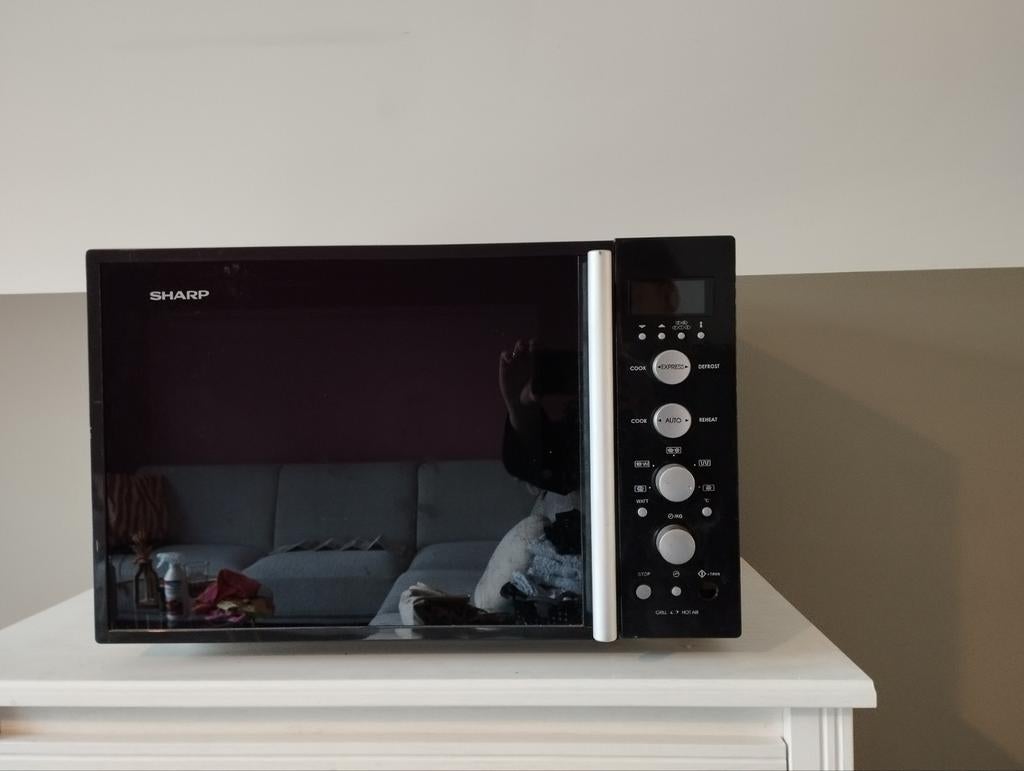 Gratis sharp Combimagnetron - Zwart, Witgoed en Apparatuur, Magnetrons, Ophalen, Combimagnetron, Gebruikt, Grill