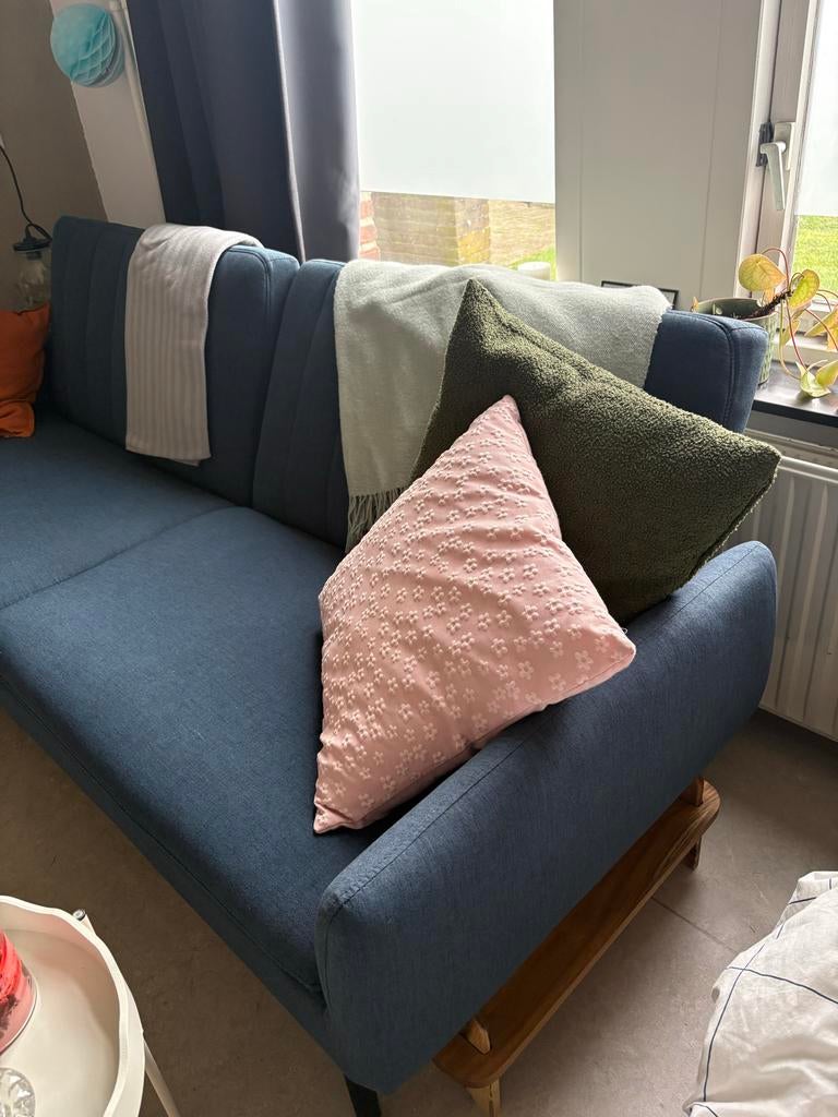 Donkerblauwe slaapbank van JYSK, Ophalen, 100 cm, Blauw, Zo goed als nieuw