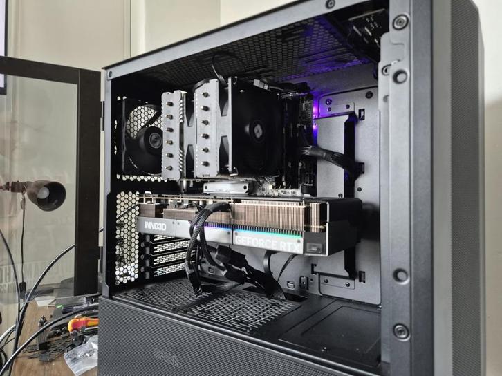 Gaming PC // RTX 4080 Super & AMD 7 7800X3D //, Computers en Software, Desktop Pc's, Zo goed als nieuw, 4 Ghz of meer, SSD, 32 GB