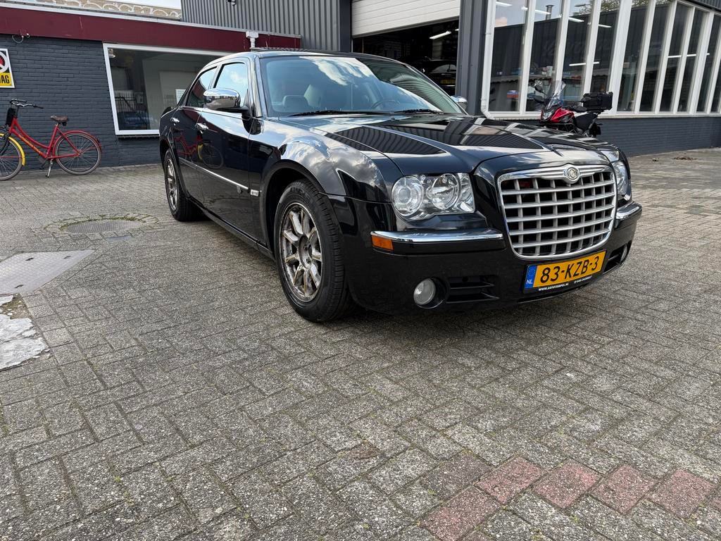 Chrysler 300C 5.7 V8 HEMI/ 103.000km/ full options bj 2008, 1800 kg, 5654 cc, Sound system, Sedan