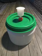 Gistingsvat met waterslot en kraantje - 75-150 liter € 25,00, Ophalen, Nieuw