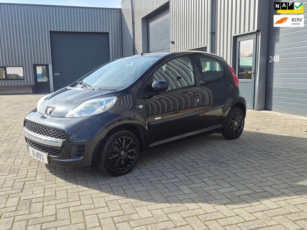 Peugeot 107 1.0-12V Millesim 200 TOP OCCASION, Voorwielaandrijving, Euro 5, Stof, Gebruikt