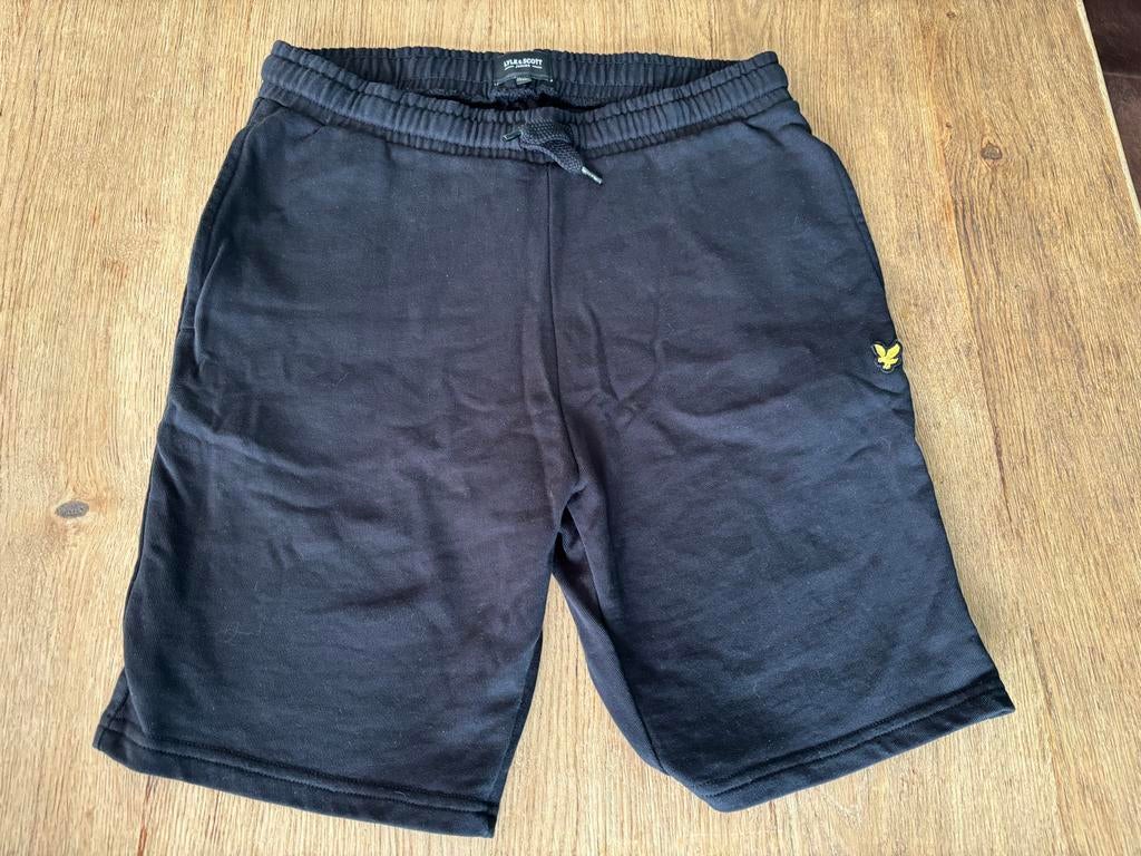 Lyle & Scott zwarte short, maat 15/16 jaar, Ophalen of Verzenden, Zo goed als nieuw, Jongen, Broek
