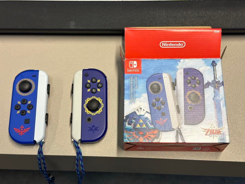 Nintendo Switch Joy-Con The Legend of Zelda: Skyward Sword H, Spelcomputers en Games, Spelcomputers | Nintendo Consoles | Accessoires