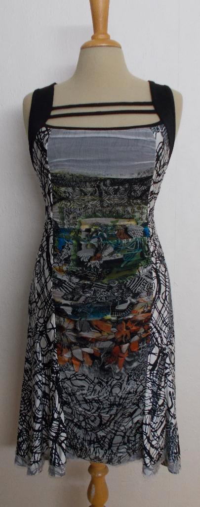 Apart stretch print jurkje van Save the Queen! M, Kleding | Dames, Jurken, Zo goed als nieuw, Maat 38/40 (M), Overige kleuren