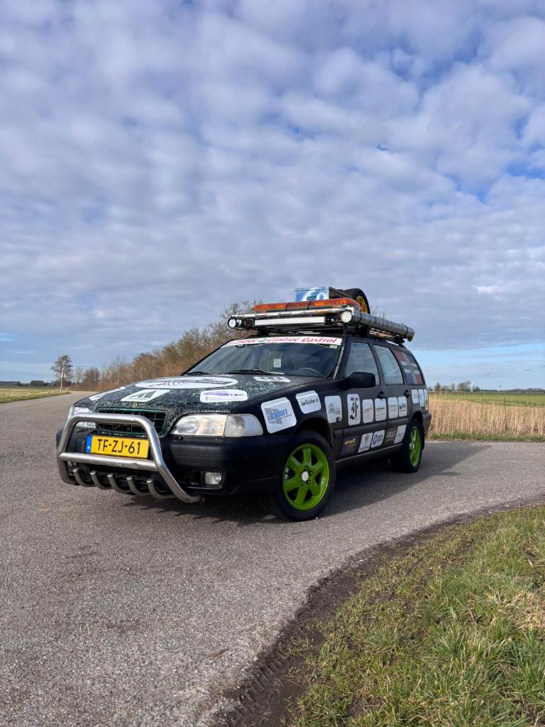 Volvo V70 2.5 XC 4WD 1998 Turbo 200PK APK 02-2027 Carbagerun, Auto's, Volvo, Zwart, Leder en Stof, Zwart, Stationwagon