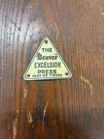 brocante broekenpers, Ophalen