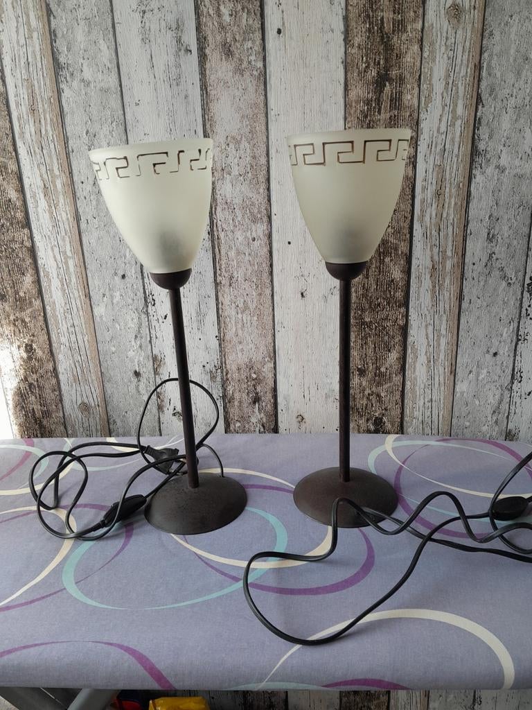 2 " vintage" Tafellampen met Grieks motief, Grieks motief, Ophalen of Verzenden, Zo goed als nieuw, Metaal