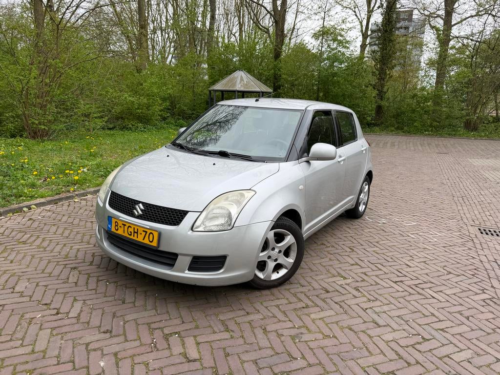 Suzuki Swift 1.3 5D 2010 Grijs BEURT+APK, Auto's, Voorwielaandrijving, 40 €/maand, 400 kg, Swift