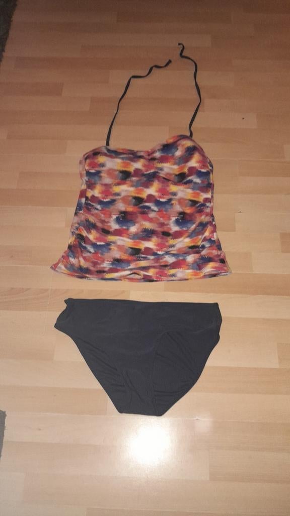 Livera tankini maat 44 - Kleurrijk en comfortabel, Kleding | Dames, Badmode en Zwemkleding, Overige typen, Overige kleuren, Ophalen of Verzenden
