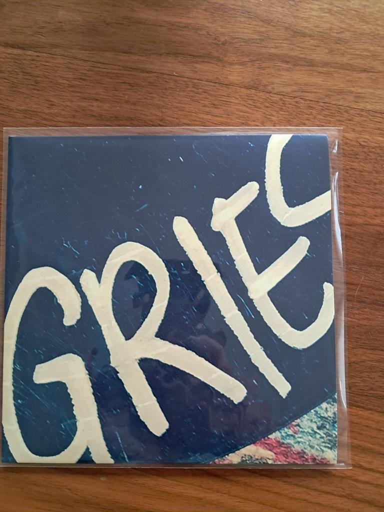 Normaal single Gries zwart vinyl, Cd's en Dvd's, Vinyl | Nederlandstalig, Ophalen of Verzenden, Zo goed als nieuw, Overige formaten