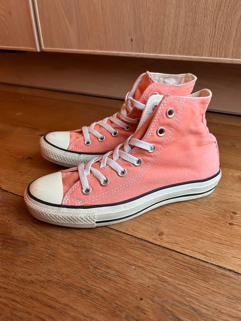All Star hoog zalmroze maat 38, Kleding | Dames, Schoenen, Ophalen of Verzenden, Gedragen, Roze, Sneakers of Gympen