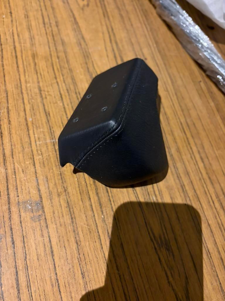 Zwart lederen Kuda telefoonhouder steun bmw F10 F11 5-serie, Auto-onderdelen, Interieur en Bekleding, Ophalen of Verzenden, Gebruikt