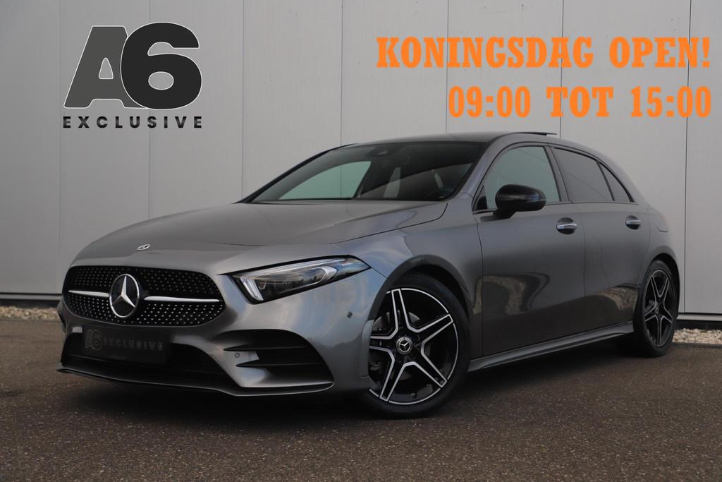 Mercedes-Benz A-klasse 180 AMG Night Pakket Automaat Panoram, 136 pk, Gebruikt, Met garantie (alle), Leder en Stof