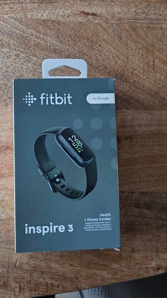 Fitbit Inspire 3 - Nieuw in gesloten doos, Sieraden, Tassen en Uiterlijk, Activity trackers, Google LLC, Zwart, Ophalen of Verzenden