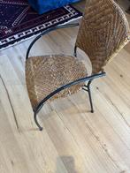 Vintage rotan stoel met metalen frame. Eye-catcher, Gebruikt, Bruin, Ophalen of Verzenden, Metaal
