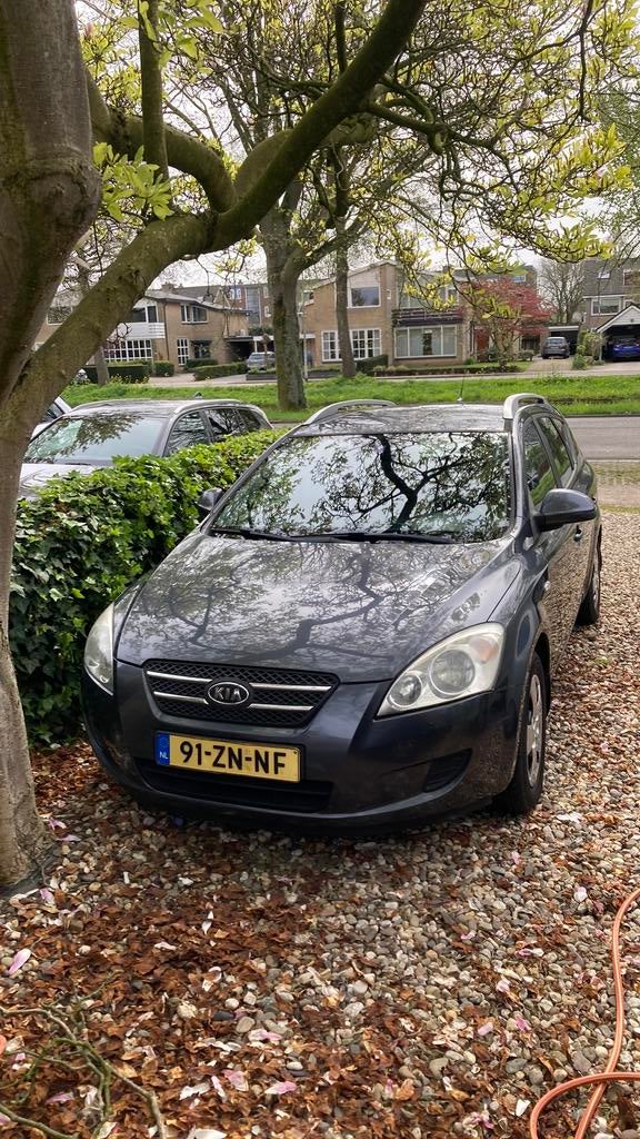 Kia (Pro) Cee d 1.6 Cvvt Sporty Wagon 2009 Grijs, Auto's, Kia, Particulier, (Pro) Cee d, ABS, Airbags, Airconditioning, Alarm