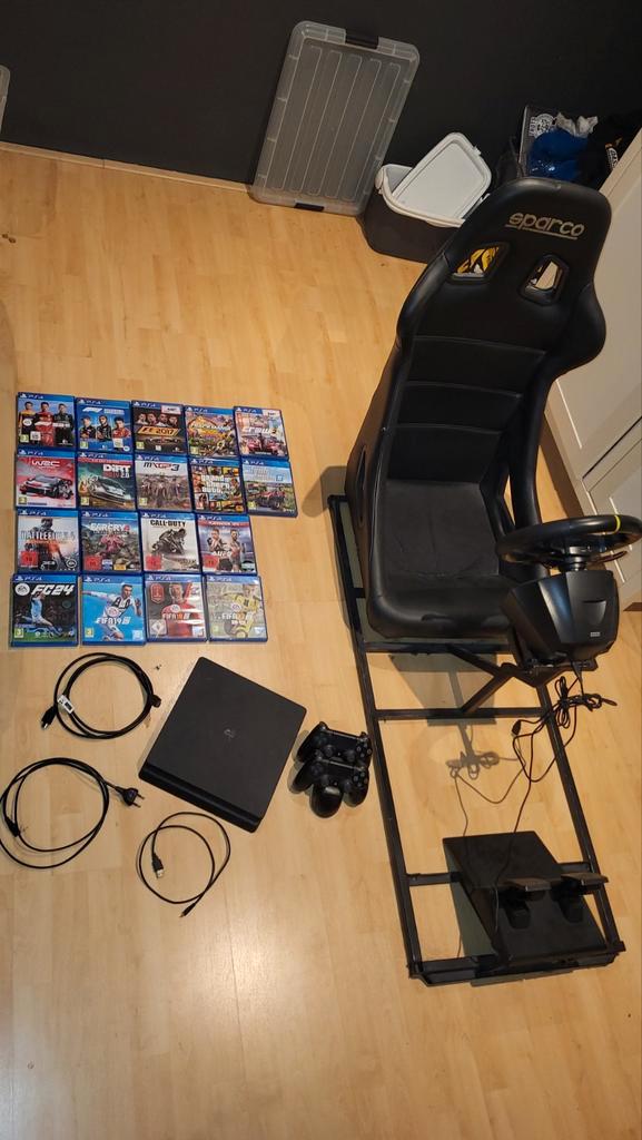 Playstation 4 + spellen + raceset, Spelcomputers en Games, Spelcomputers | Sony PlayStation 4, Gebruikt, Slim, 1 TB, Met 2 controllers