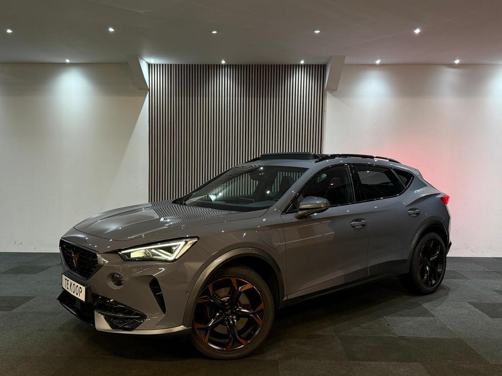 CUPRA Formentor 1.4 eHybrid VZ COPPER NARDO PANO CAM MEMORY, 4 cilinders, Formentor, Leder en Stof, 245 pk