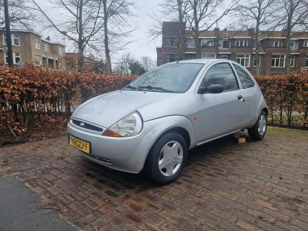 Ford Ka 1.3 I 44KW 2008 Grijs, Auto's, Ford, Particulier, Ka, Benzine, Euro 4, D, Hatchback, Handgeschakeld, Origineel Nederlands