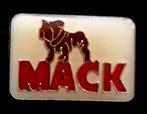 Mack logo pin- epoxy, Verzamelen, Verzenden, Nieuw, Transport, Speldje of Pin