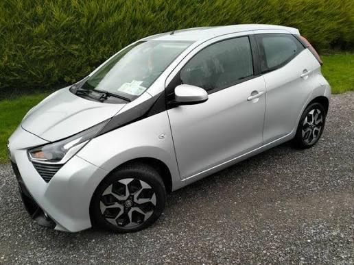 Toyota Aygo X-Play 2019 Voorbumper Koplamp Portier Velgen, Auto-onderdelen, Ophalen of Verzenden, Voor, Toyota, Deur