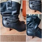 Dameslaarzen met blokhakje, kleur : zwart, maat: 39

€10 oph, Ophalen