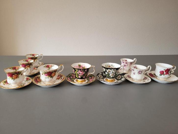 Royal Albert porselein los, Verzamelen, Porselein, Kristal en Bestek, Zo goed als nieuw, Kop en/of schotel, Porselein, Ophalen