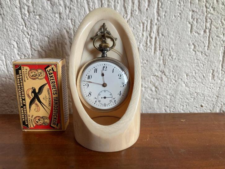 zilver antiek Overstrijd Rotterdam zakhorloge in houder, Sieraden, Tassen en Uiterlijk, Horloges | Antiek, Zakhorloge, Overige merken