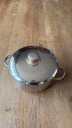 Gratis pan (links), Ophalen, Zo goed als nieuw, Rvs, Kookpan of Snelkookpan