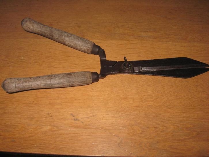 Antieke gesmede heggenschaar kwaliteit mooi model izgst, Tuin en Terras, Heggenscharen, Gebruikt, Handmatig, Ophalen of Verzenden