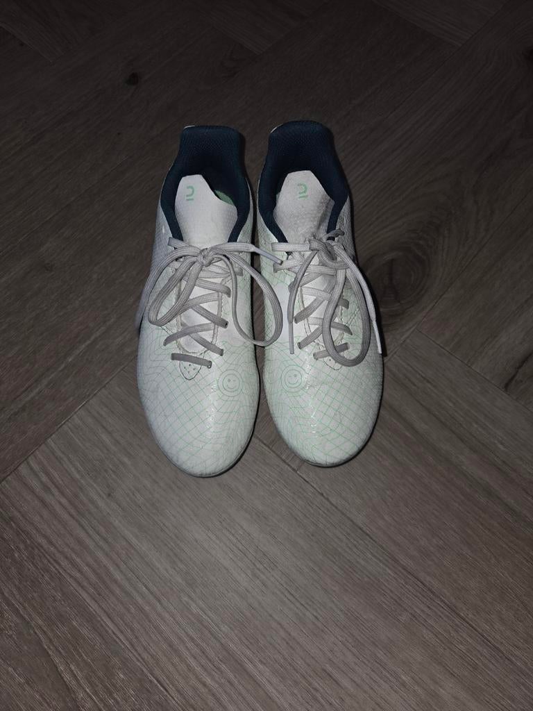 Voetbalschoenen 35, Sport en Fitness, Voetbal, Ophalen, Maat XS of kleiner, Schoenen, Zo goed als nieuw