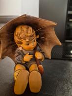 Hummel beeldje: Jongen met paraplu, Ophalen of Verzenden, Gebruikt, Hummel