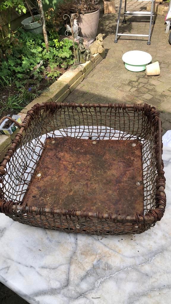 Roestige plantenmand, Ophalen of Verzenden, Zo goed als nieuw, Rond, Minder dan 30 cm