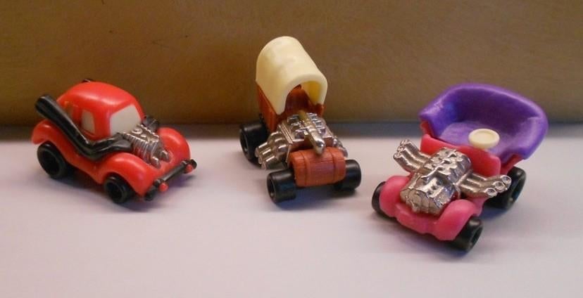 Metaal - 3 Kleurrijke auto's 1 koop =Kindersurprise /Ferrero, Ophalen of Verzenden, Zo goed als nieuw, Overige typen