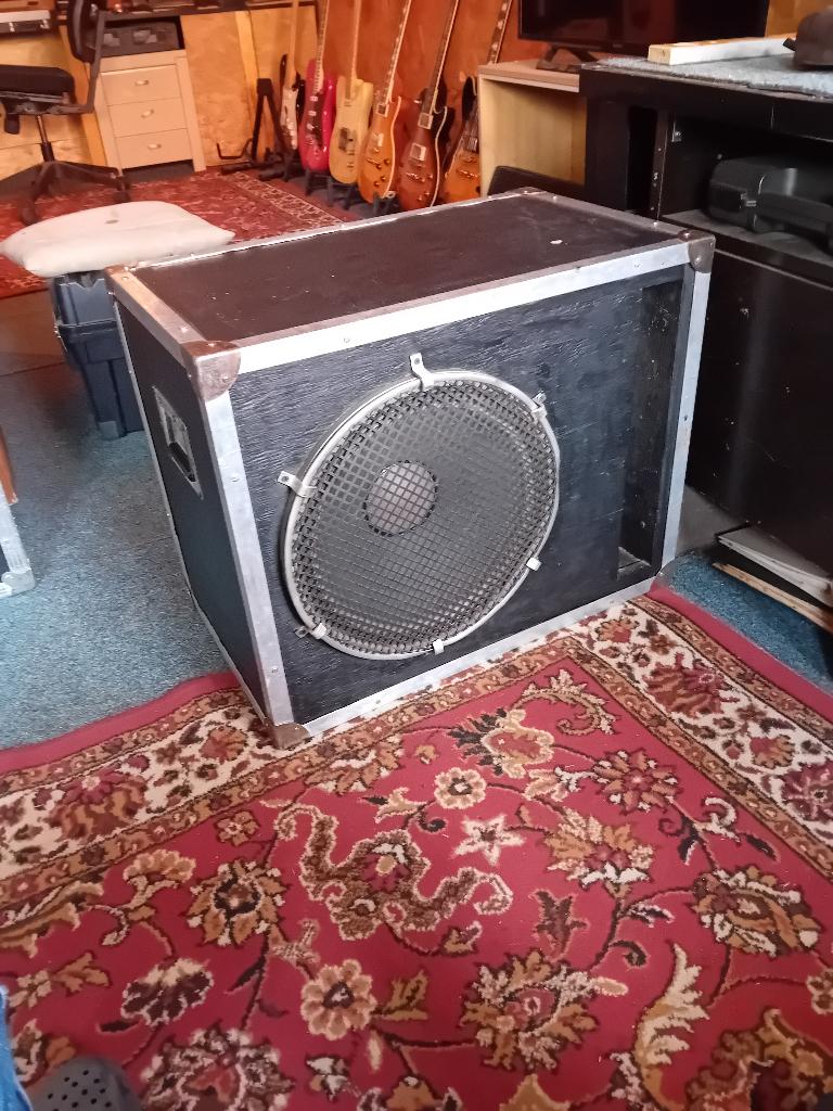 Basbox, Gebruikt, Subwoofer, 120 watt of meer, Ophalen