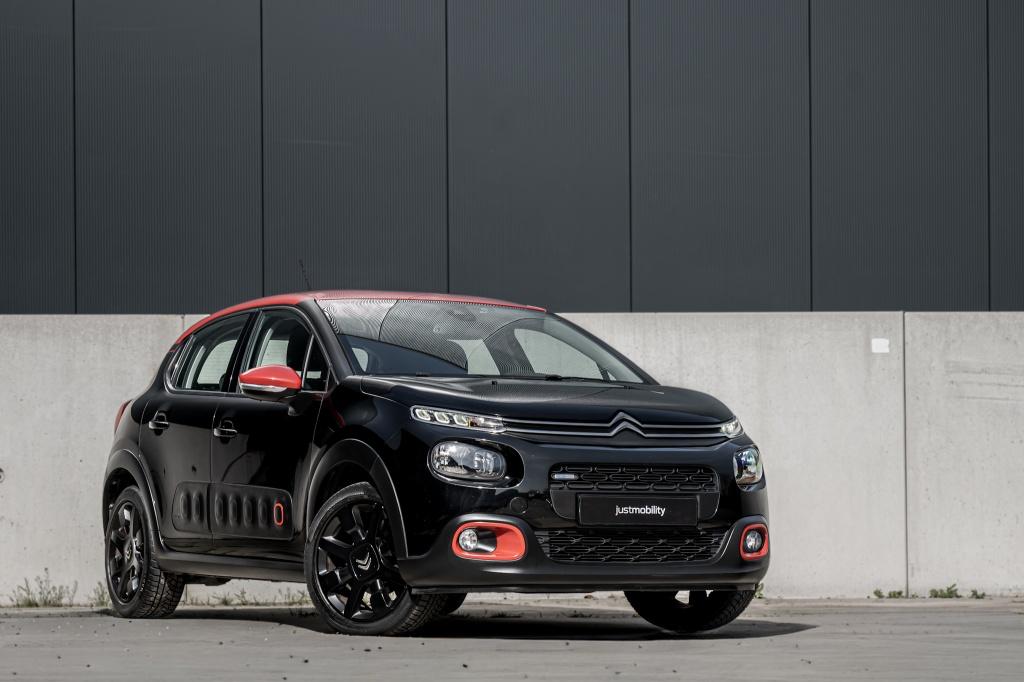 Citroën C3 1.2 PureTech (110PK) Nw distributie, Nav, PDC, L, Auto's, Euro 6, 1199 cc, Zwart, Origineel Nederlands