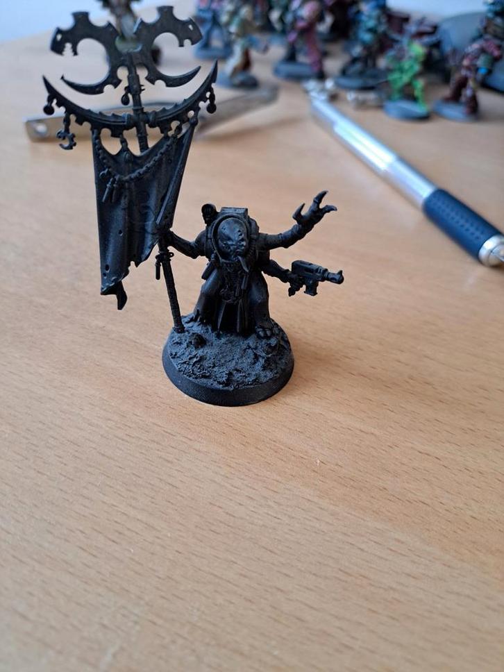 Warhammer 40K Genestealer Cults Iconward - Nieuwstaat, Hobby en Vrije tijd, Wargaming, Zo goed als nieuw, Warhammer 40000, Figuurtje(s)