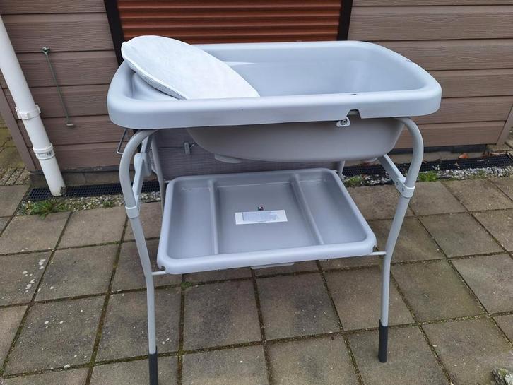 Chicco 2 in 1 verschoontafel loopstoel, Kinderen en Baby's, Badjes en Verzorging, Zo goed als nieuw, Overige typen, Ophalen of Verzenden