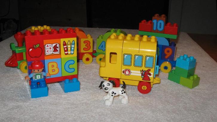 Duplo Lego. Schoolbus 10603 + Trein 10550, Kinderen en Baby's, Speelgoed | Duplo en Lego, Gebruikt, Duplo, Complete set, Ophalen of Verzenden