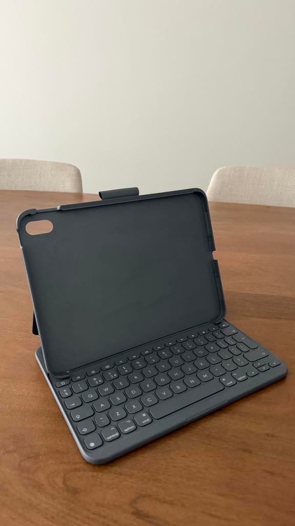 Logitech Slim Folio - Ipad 10e generatie + A16 met bluetooth, 10 inch, Ipad 10th generation + A16, Bescherming voor- en achterkant