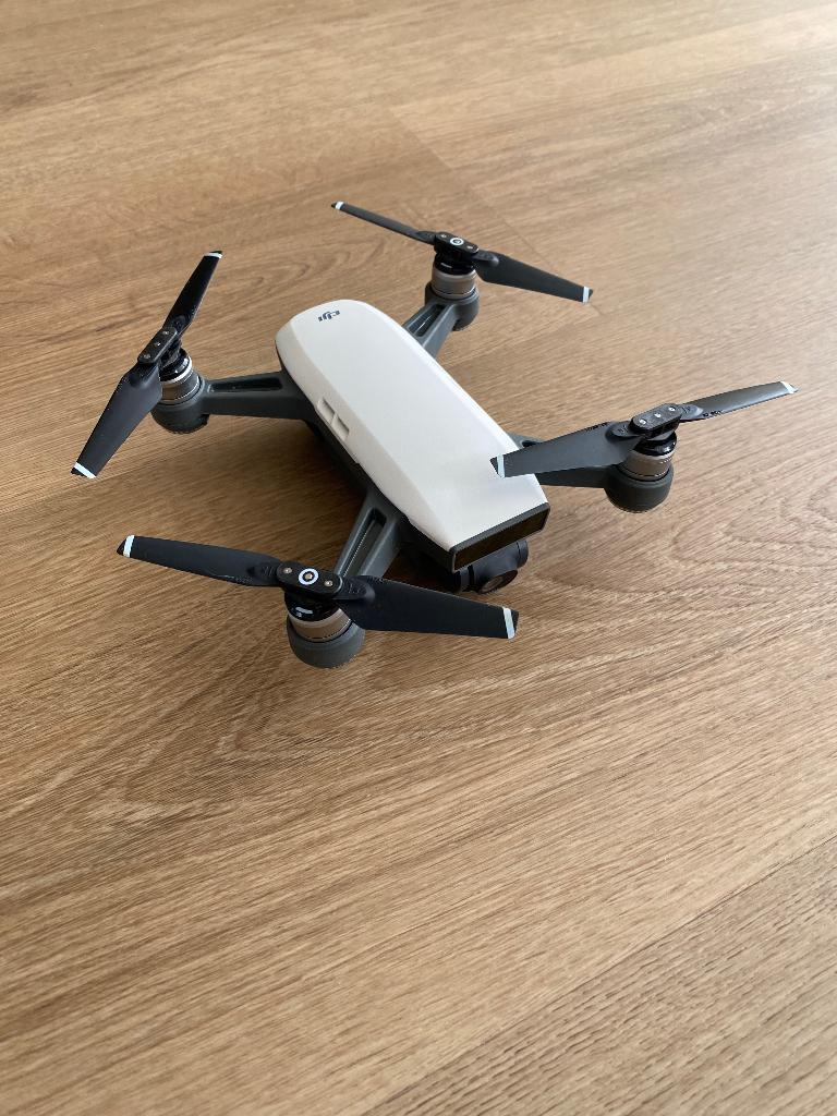 DJI Spark drone + controller (Accu defect), Audio, Tv en Foto, Drones, Zo goed als nieuw, Professionele drone, Topkwaliteit, DJI
