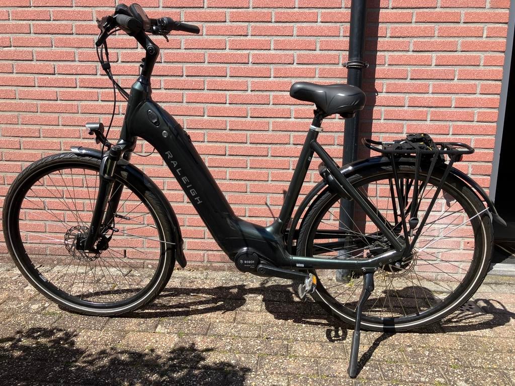 Raleigh E-Bike, 55 tot 59 cm, Ophalen, Zo goed als nieuw, Overige merken