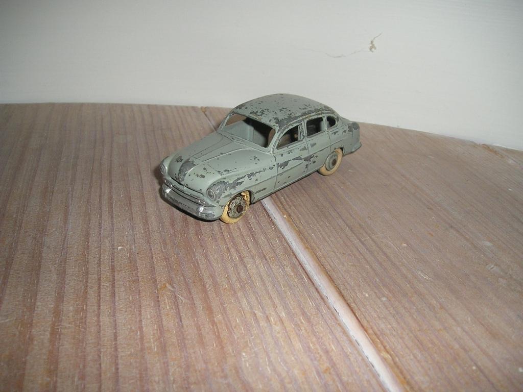 Dinky Toys 24x Ford Vedette, Antiek en Kunst, Antiek | Speelgoed, Ophalen of Verzenden