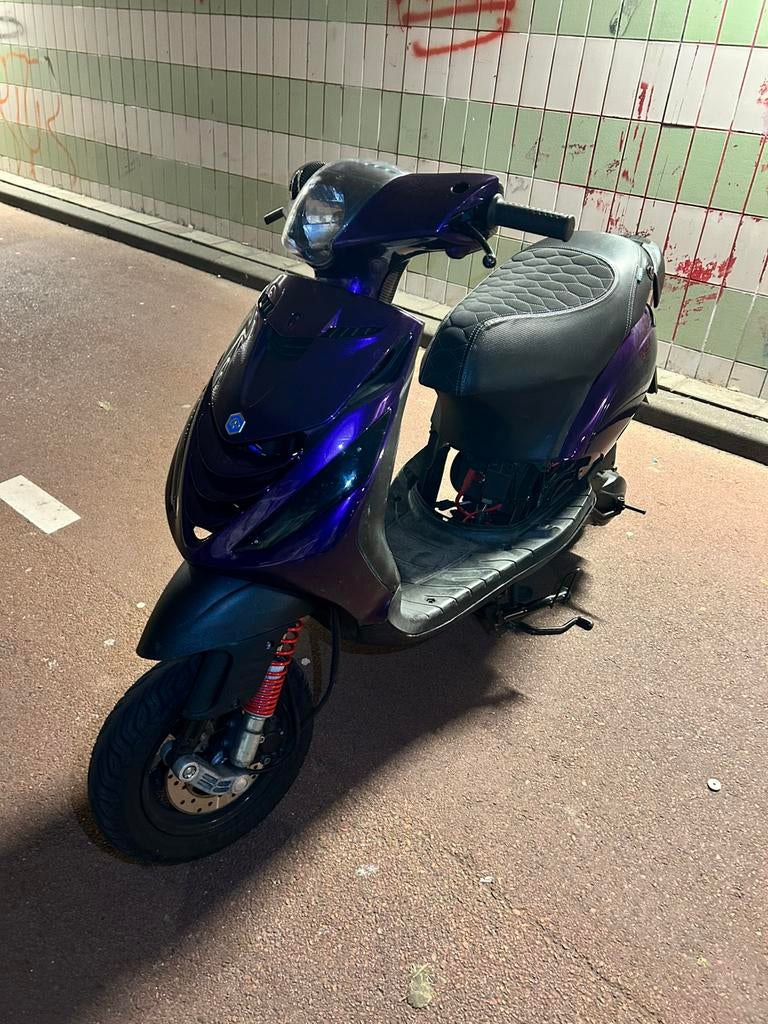 Piaggio zip 70cc mono vork, Ophalen of Verzenden, Zo goed als nieuw, Benzine, Zip